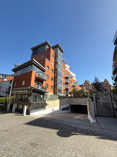 Beautiful flat in excellent location  Main Photo