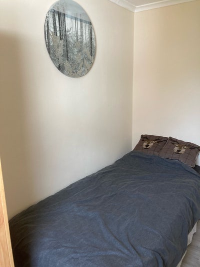  &pound;460 pcm furnished room Stevenage bills incl.  Main Photo