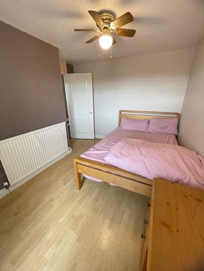 Double bedroom available for rent  Main Photo
