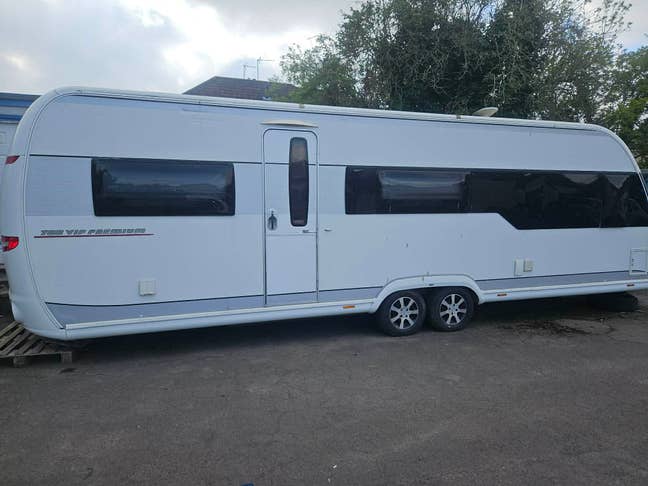 Caravan Main Photo