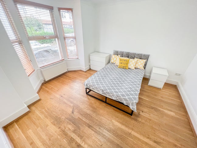 4 Bed house ideal for Students Main Photo