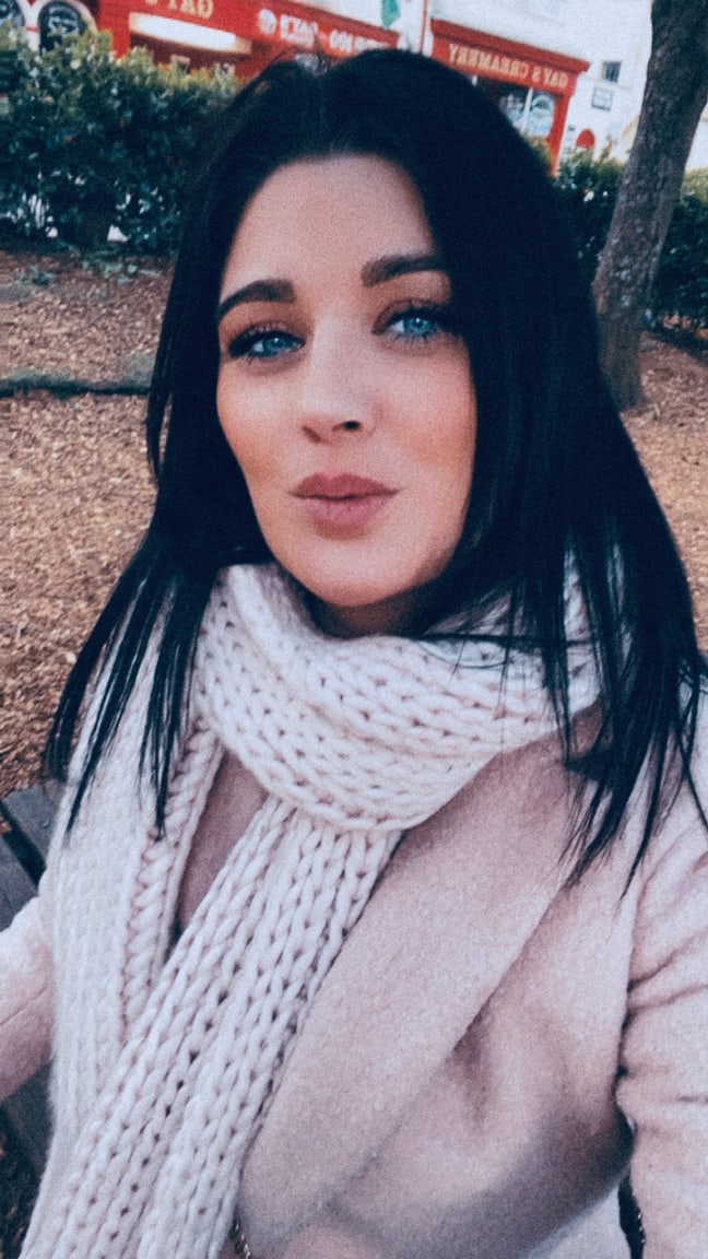 I am a female aged 34, I am looking for a dou... Main Photo