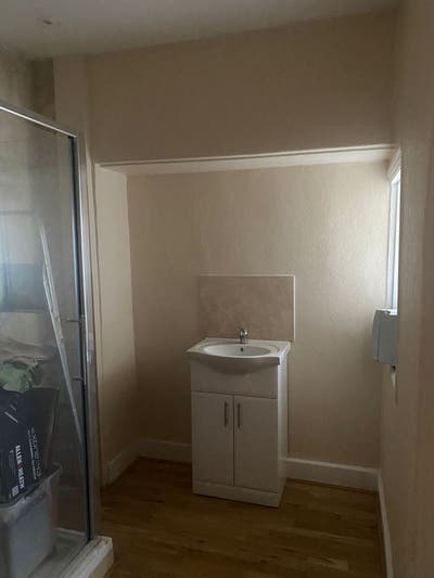 Furnished Room – Bills Inc – Thornton Heath Main Photo