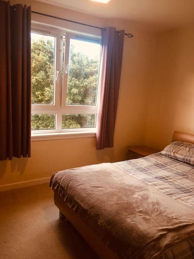 Spacious double room for single occupancy Main Photo