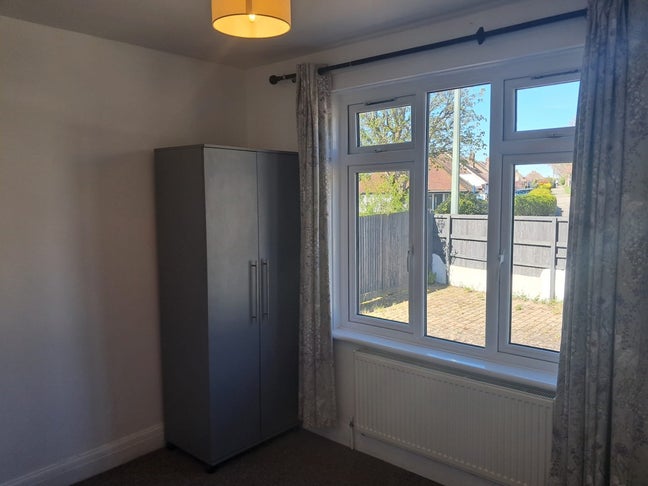 ⭐Bright Double Room with Garden-All Bills Included Main Photo