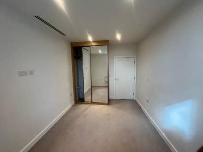 ** One Bedroom Flat in Hayes, UB3 **  Main Photo