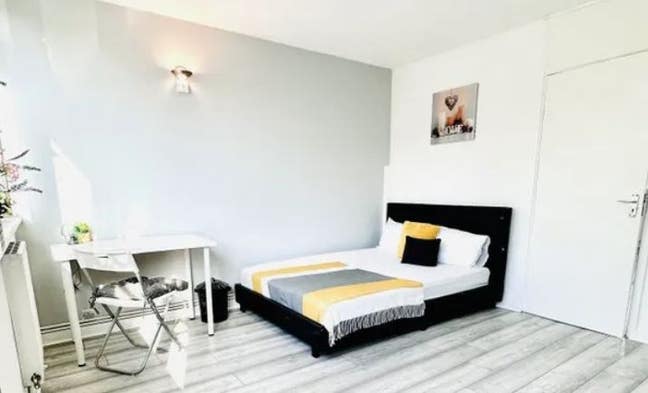 ✨ Bright Double Bedroom in Surrey Quays ✨ Main Photo