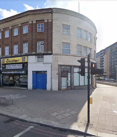 2 bedroom flat near gants hill station  Main Photo