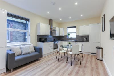 Flat Share Acton Main Photo