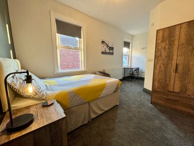 Newly Refurbished High-End Hmo in Great Location Main Photo