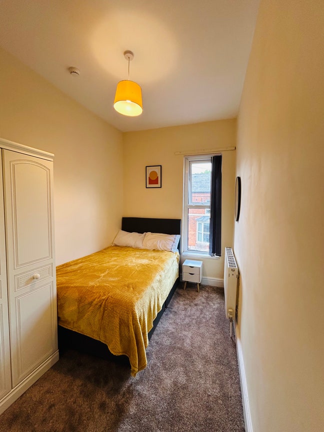 Stylish Furnished Room in Walsall - UC Welcome🏡  Main Photo