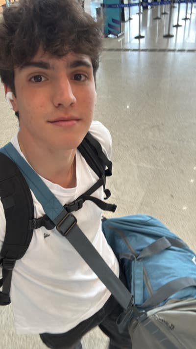 Looking for a flatmate for a one year let! Main Photo