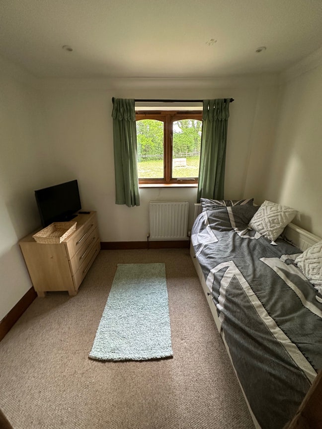 Spare room for rent on farm  Main Photo
