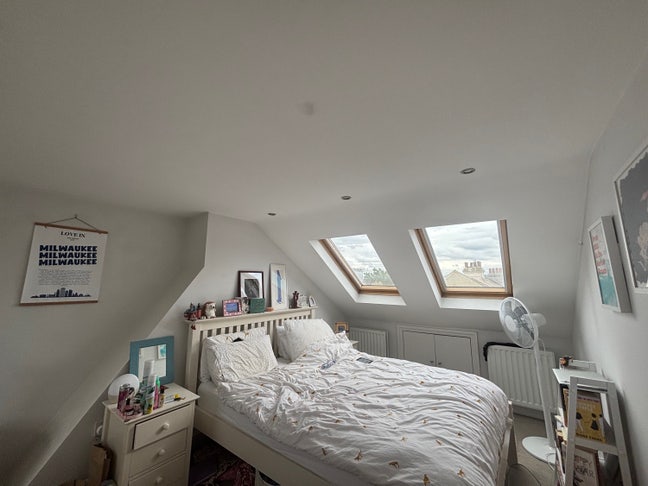 Spacious and light room in friendly Tooting flat! Main Photo
