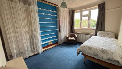 Large bedroom + own kitchen + bathroom Main Photo