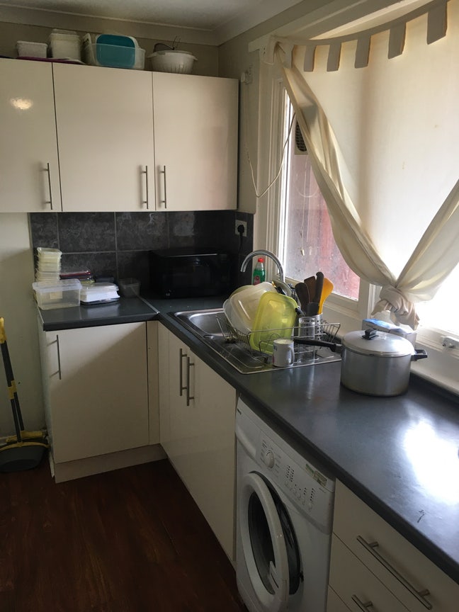 Room for rent Main Photo