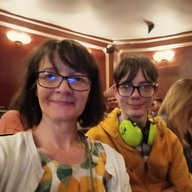 Seeking self-contained weekday rent for mum & son Main Photo