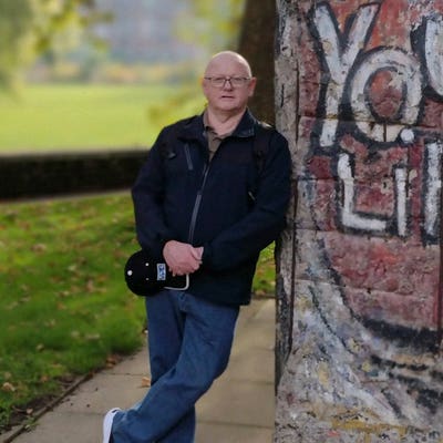 Professional Male seeks a double room Main Photo