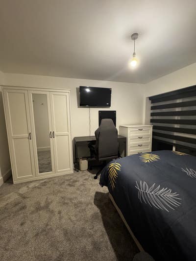 Premium Double En-Suite Room to Let Main Photo