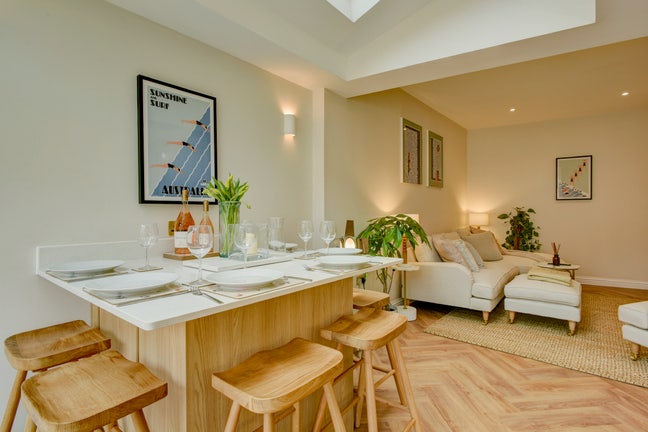 Stunning Girls’ En-Suite in Spectacular New Home Main Photo