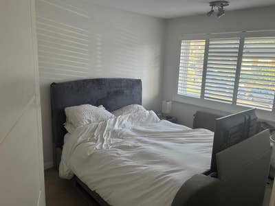 Good size double room. With king size TV bed  Main Photo