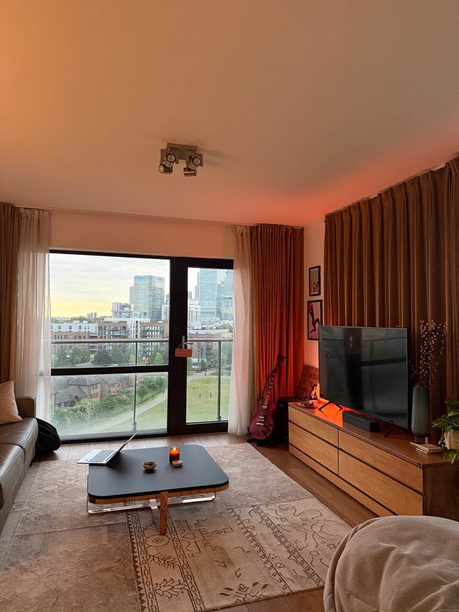 One Month Sublet - En-Suite Room Main Photo