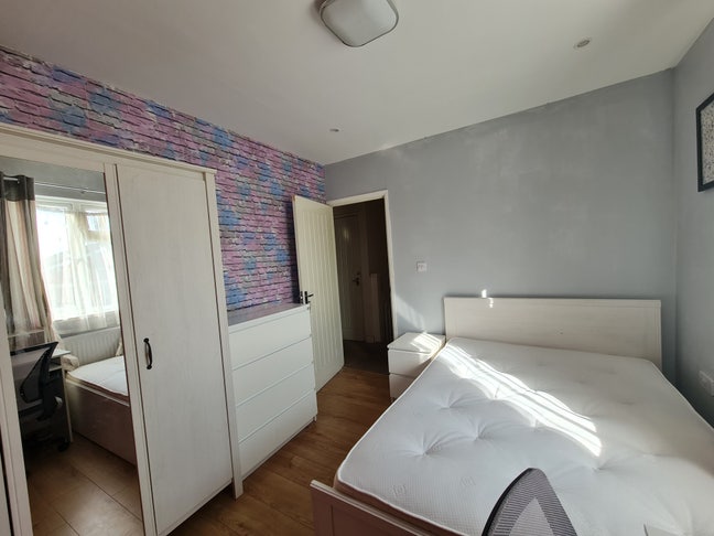  Double Room for rent in Harrow ha2  Main Photo