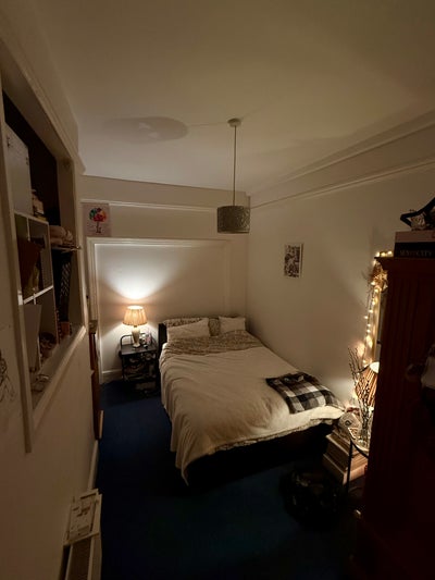 Spacious Room with Patio – Wandsworth High st ✨ Main Photo