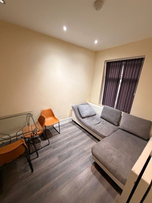 Single room in shared house - Rusholme M14 Main Photo