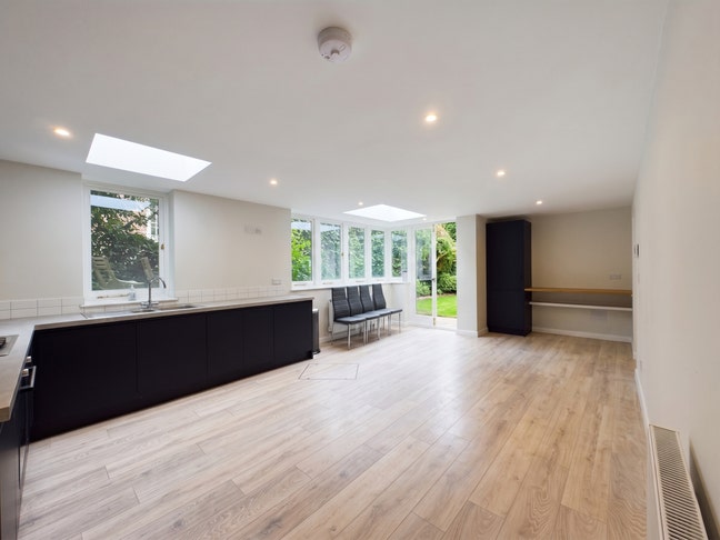 A beautiful 2 bedroom property in Camden, NW1 Main Photo