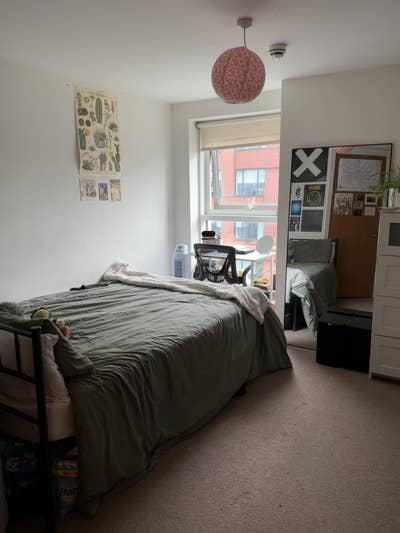 One Bed En-Suite to Rent Main Photo