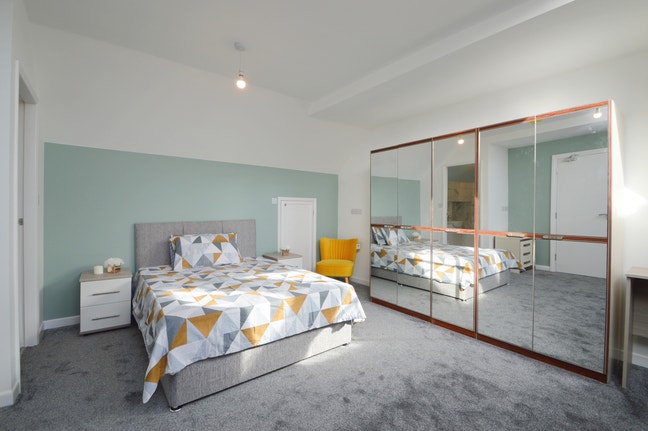Large Double en-suite rooms in Newark centre Main Photo