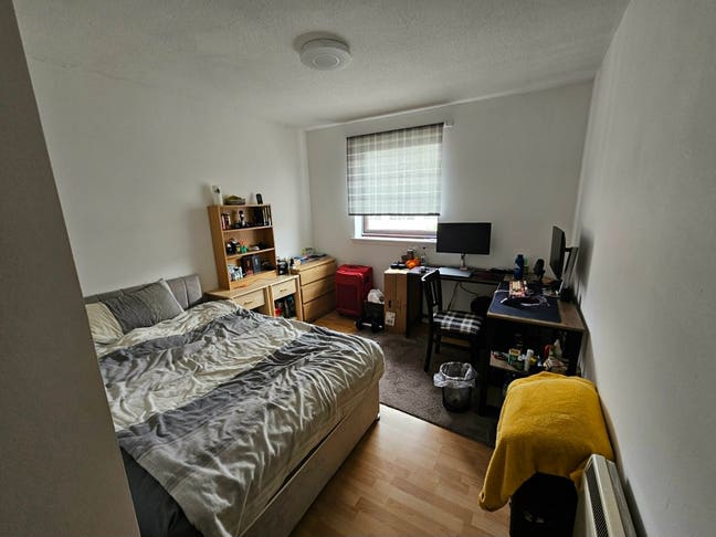 Room to Rent – Oxford Street, Glasgow – Available  Main Photo