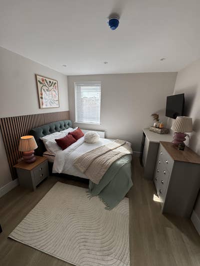 🏡Double En-Suite Room near Hospital Main Photo