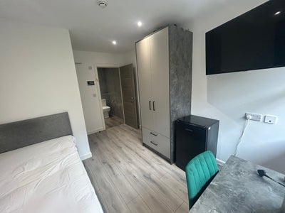 Gorgeous Central En-Suite Rooms 🥰 Main Photo