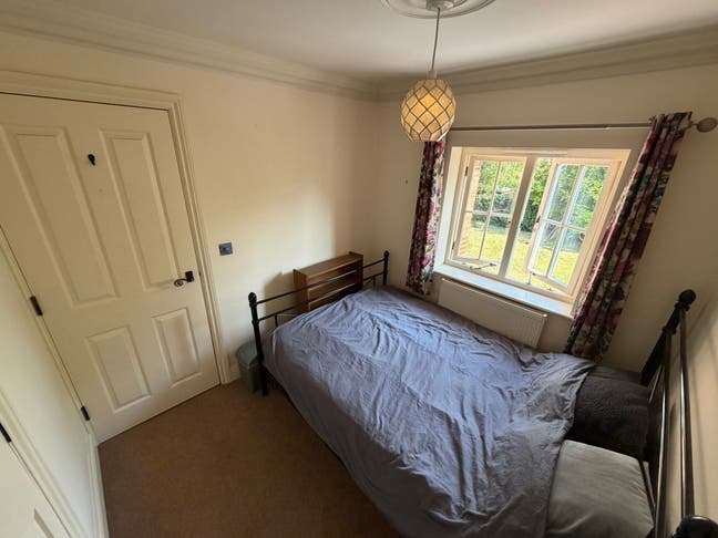 Double Room Available- Fully Furnished  Main Photo