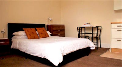 Serviced Studios near college - can be for couples Main Photo