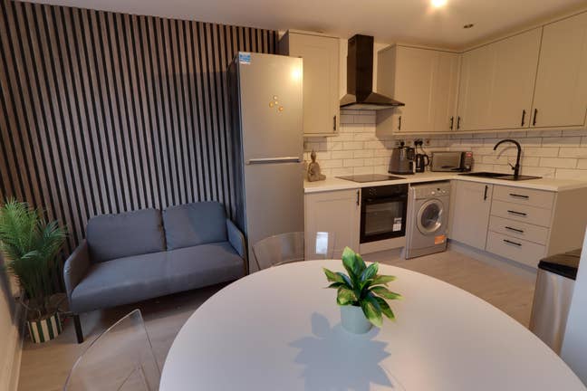 Double Room(ZoNE1&2) 2Min Walk from Hoxton Station Main Photo