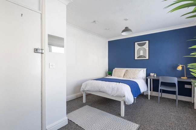 ✚ Stylish Room – BN2 - All Bills Included ✚ Main Photo