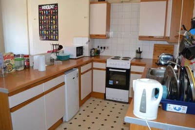 Good property, 5 min walk to UOB Main Photo