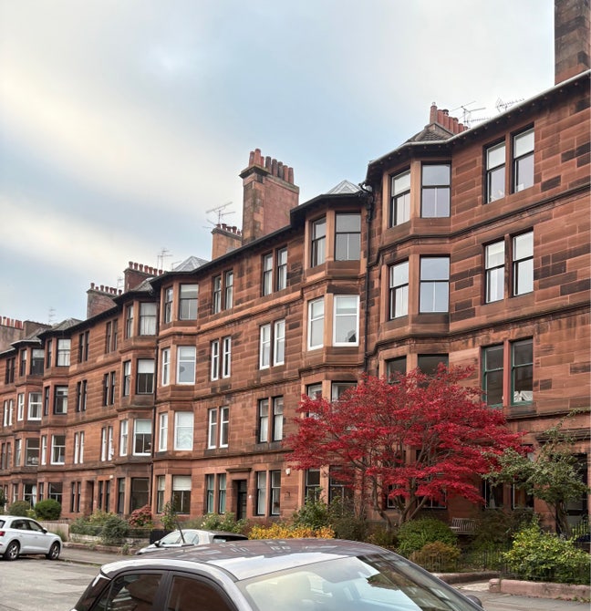 Looking for a flatmate in the west end! Main Photo