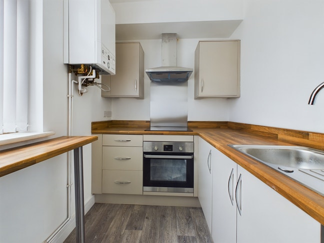 New ley Refurbished rooms, some with kitchens Main Photo