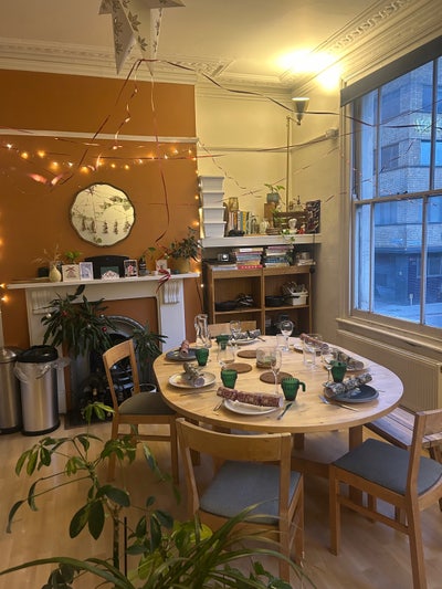Lovely room in Vauxhall flat! Main Photo