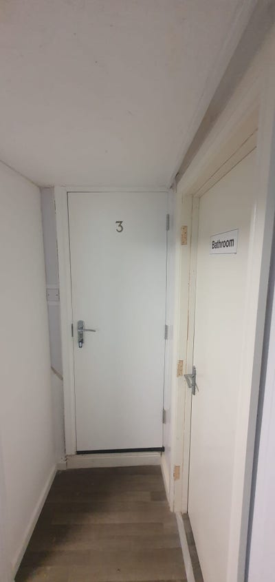 Brand New Fully refurbished single room Main Photo