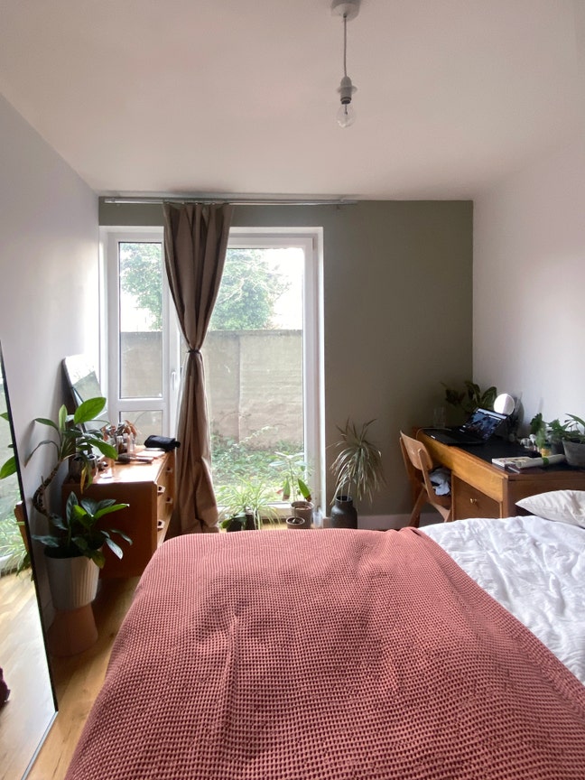 1 month double with a private bathroom in zone 2 Main Photo