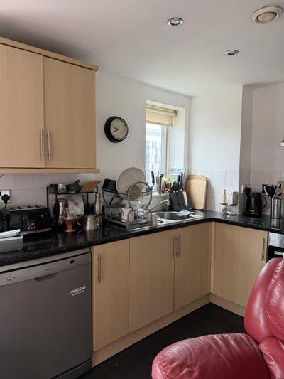 Double room available in ealing Main Photo