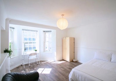 Bills inc Huge Room + Victoria Line 6Mins Walk Main Photo