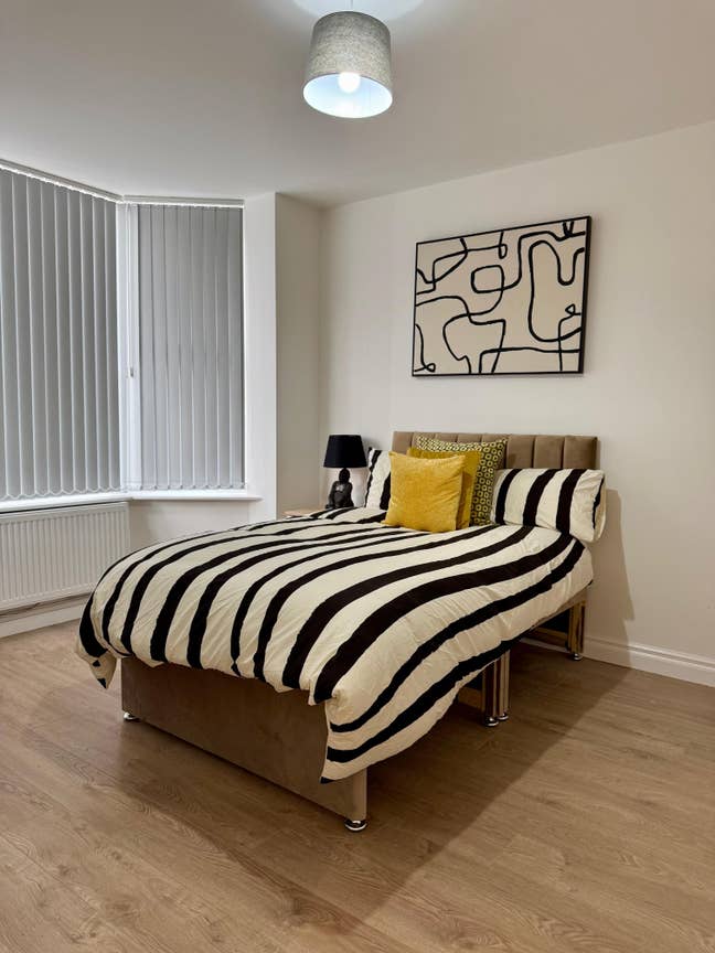 Stylish Modern 6‑Bed • Luxury Finish  Main Photo
