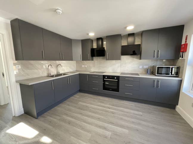 Ensuite Rooms to Rent in Modern House– Willesden Main Photo