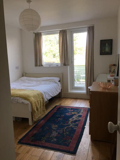 Bright Spacious Double Room Main Photo